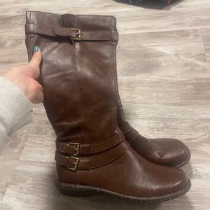 born brown leather boots
